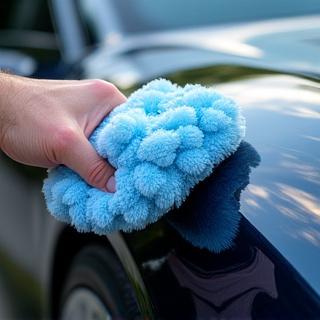 Nærbillede af bløde vaskebørster mod billak